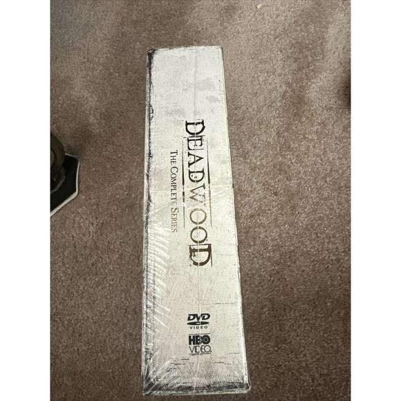 Deadwood - The Complete Series (DVD 2008, 19-Disc Set) NEW SEALED- RARE version - Picture 2 of 6